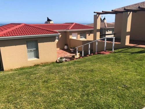 Hermanus Beach Club - St Tides House 19 - thumb 3