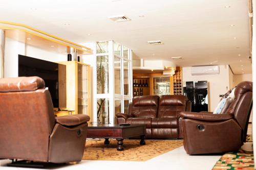 HERRWOOD VILLA - thumb 1