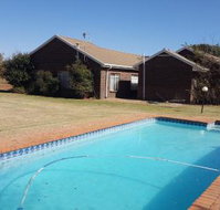 House, Cottage and Contractors Manor - Tourism Africa