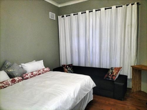 Inkanyezi Guest House - thumb 4