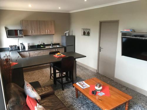 Karibu Self-catering Accommodation - thumb 5