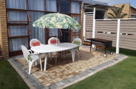 King Protea Self Catering Flat Accommodation Africa