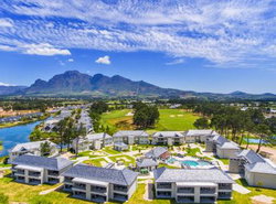 Pearl Valley Hotel by Mantis