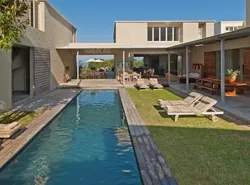 Mosselberg on Grotto Beach