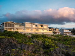 Schulphoek Seafront House