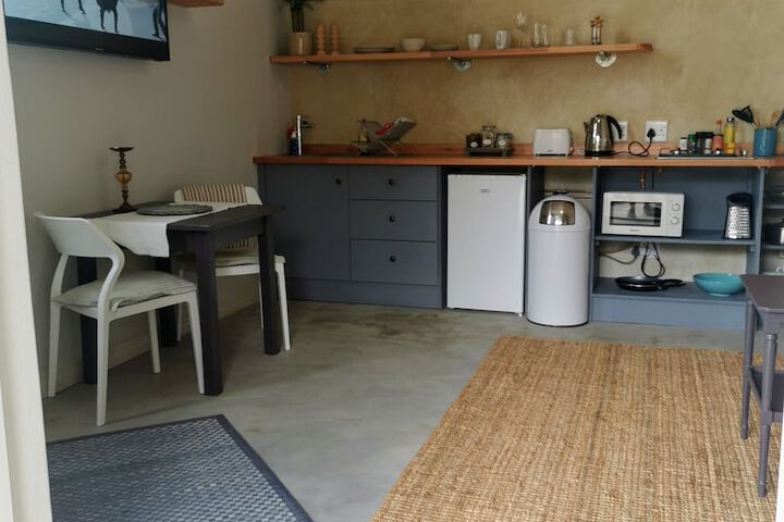 A Hilltop Country Retreat - thumb 3