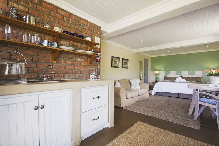 A Hilltop Country Retreat - thumb 7