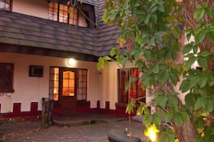 Woodpecker Inn - thumb 7