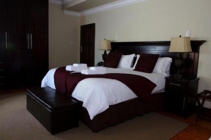 Goodey's Guesthouse - thumb 5