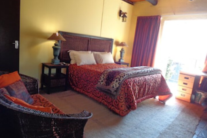 TreeTops & Treats Guest House - thumb 0
