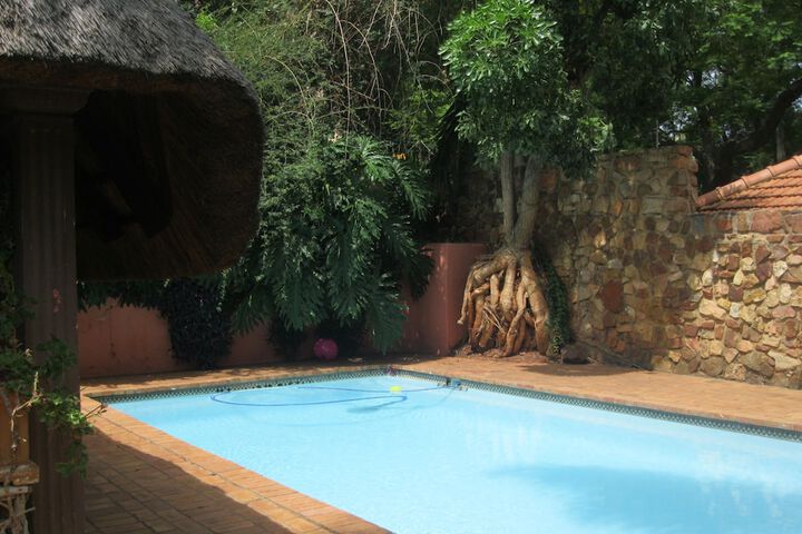 TreeTops & Treats Guest House - thumb 4
