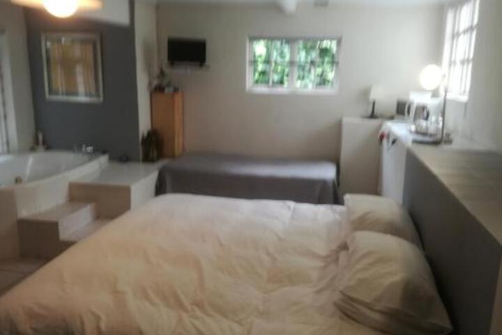 Valley Guest House - thumb 1