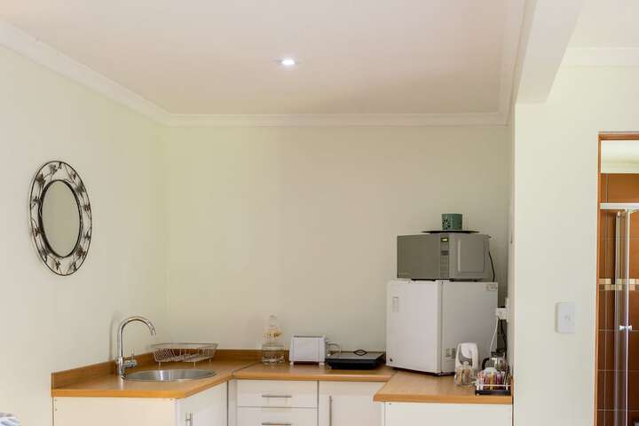 Beetleloop Guest House - thumb 3