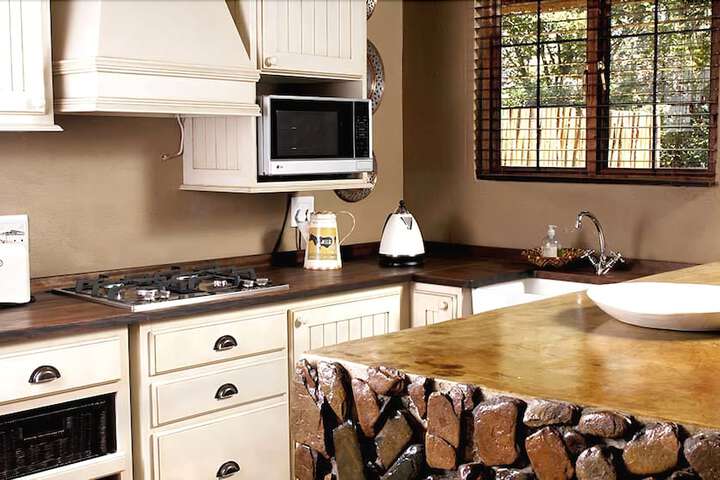 Caracal Lodge - thumb 1