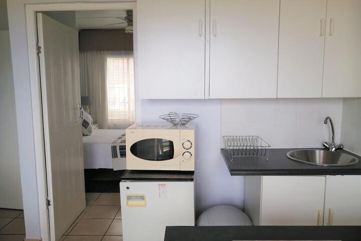 Amzee Bokmakierie Guest House - thumb 2