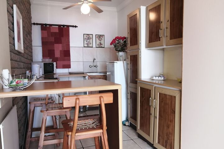 Amzee Bokmakierie Guest House - thumb 3