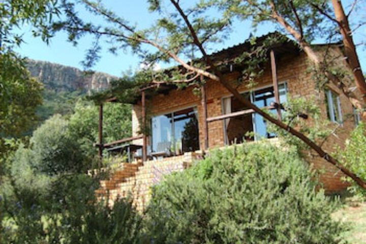 Thirsty Falls Guest Farm - thumb 0