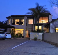 Woodpecker's Inn - Accommodation Africa