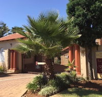 Le Cozmo Guest House - Tourism Africa