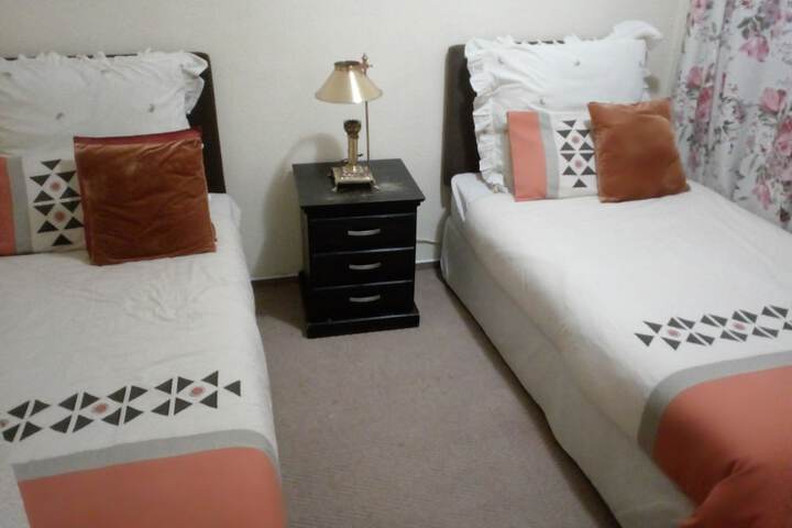 The Royal Princess Garden - Honeydew - thumb 4