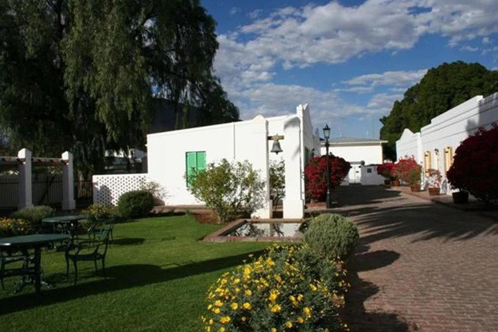 Karoopark Guest House - thumb 5