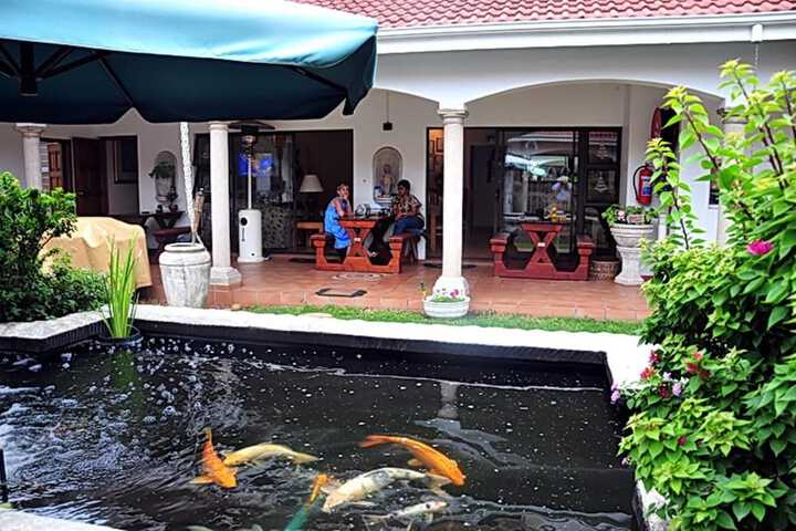 Centre Court B & B - thumb 7