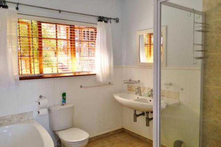 Umbrella Tree B & B - thumb 5