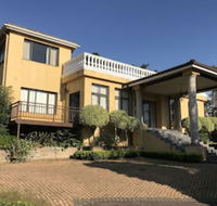 Edens Guest House - Accommodation Africa