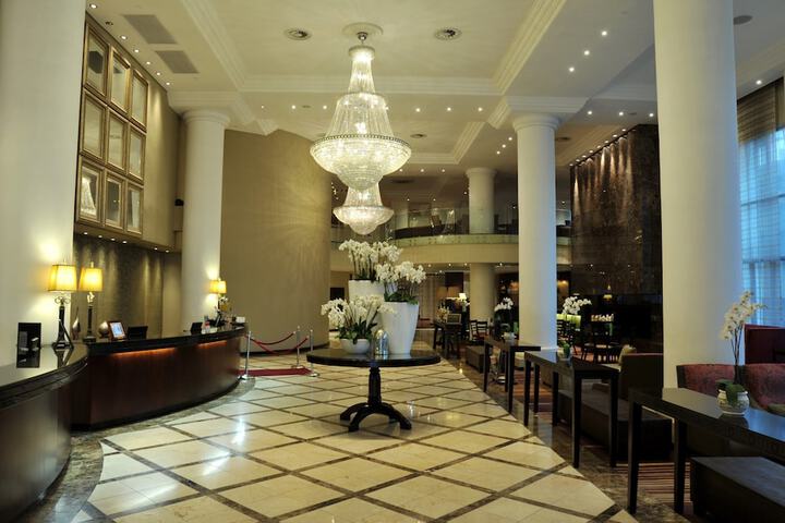 Holiday Inn Sandton, Rivonia Road, An IHG Hotel - thumb 1