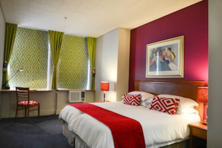 Cape Town Lodge Hotel - thumb 0