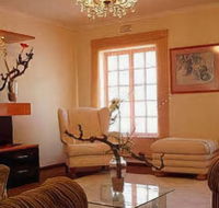 Constantia House - Accommodation Africa