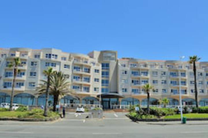 Premier Hotel Regent - thumb 0
