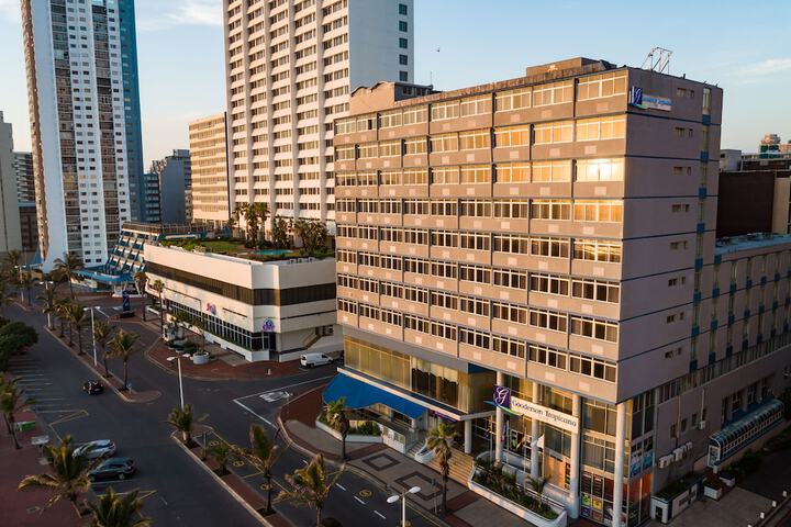 Gooderson Tropicana Hotel - thumb 1