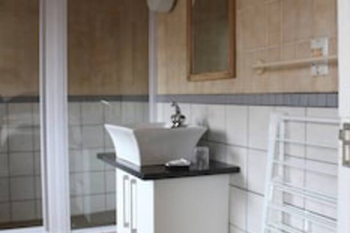 Glenmore Sands - thumb 4