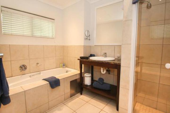 Avalon Springs - thumb 5