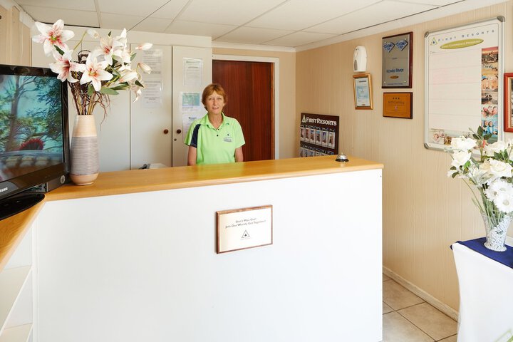 First Group Kowie River Chalets - thumb 7