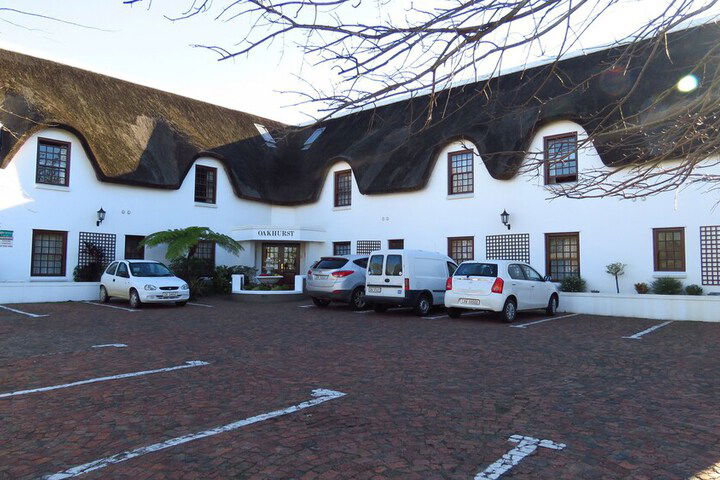 Oakhurst Hotel - thumb 1