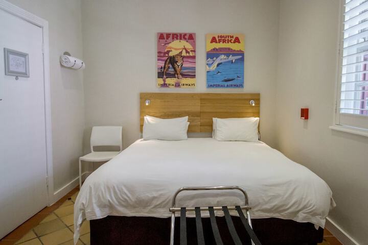 Hotel Charles - thumb 7