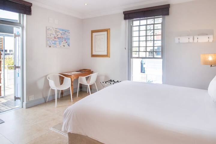 Hotel Charles - thumb 4