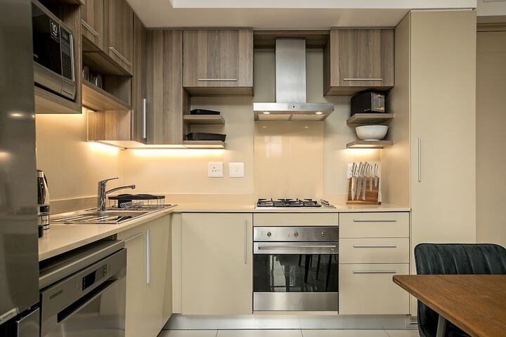 107 The Tyrwhitt Rosebank - Adults Only - thumb 2