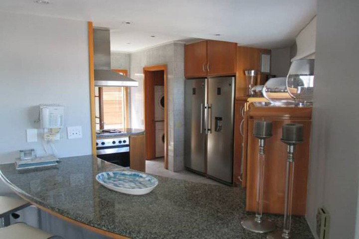 Place On The Bay Self-Catering - thumb 6