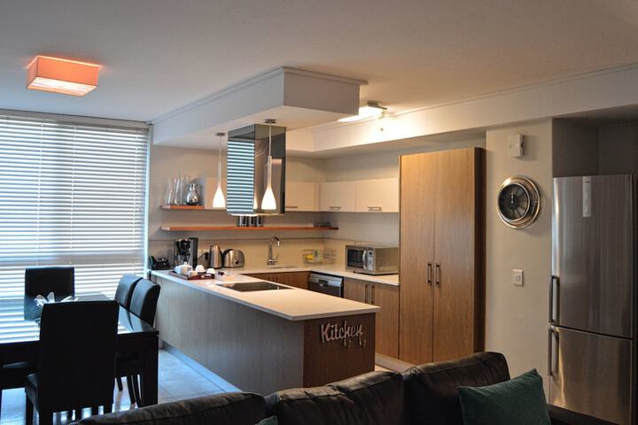 Canal Quays Luxury Apartments - thumb 2