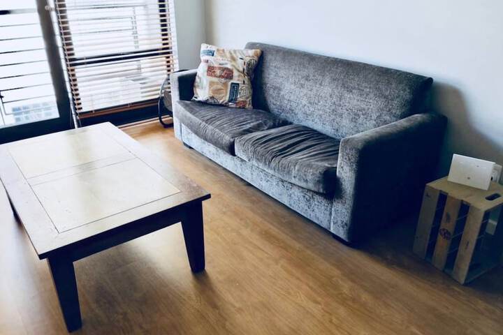 1 Bedroom Apartment In Cape Town City Centre - thumb 3