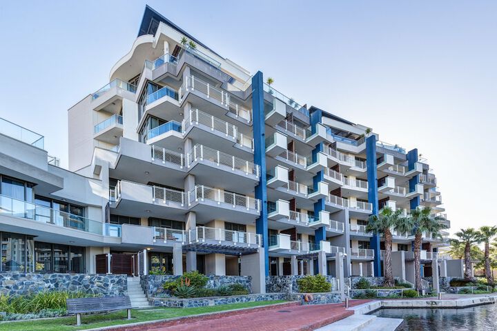 Lawhill Luxury Apartments - thumb 4