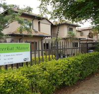 Meerkat Manor - Accommodation Africa