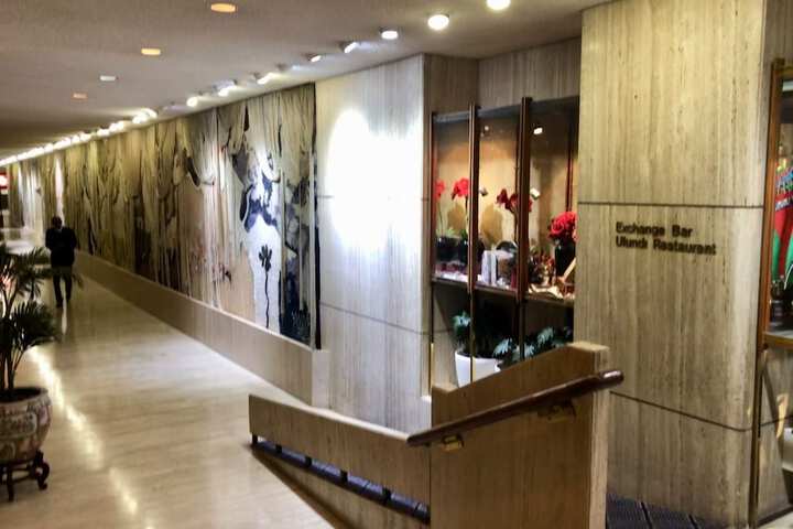 The Royal Hotel - thumb 6