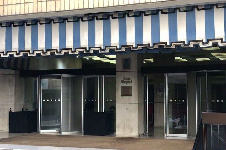 The Royal Hotel - thumb 3