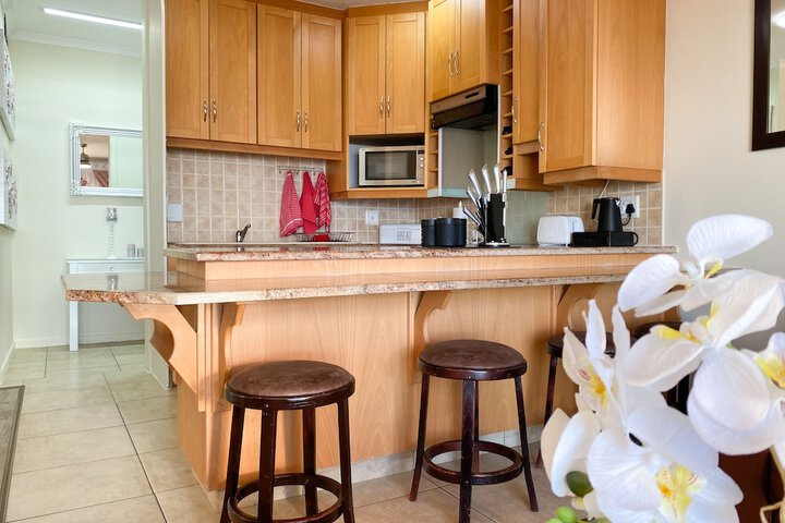 Bar T Nique Guest House - thumb 4