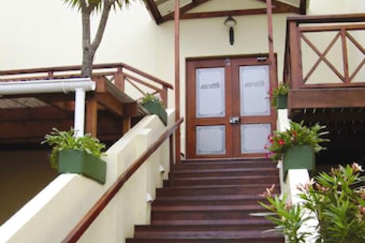 The Royal Guest House - thumb 0