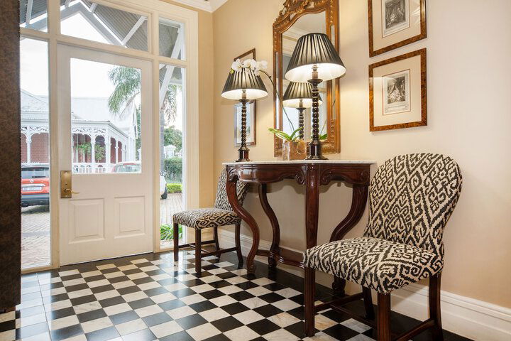 Quarters Hotel Florida Road - thumb 4